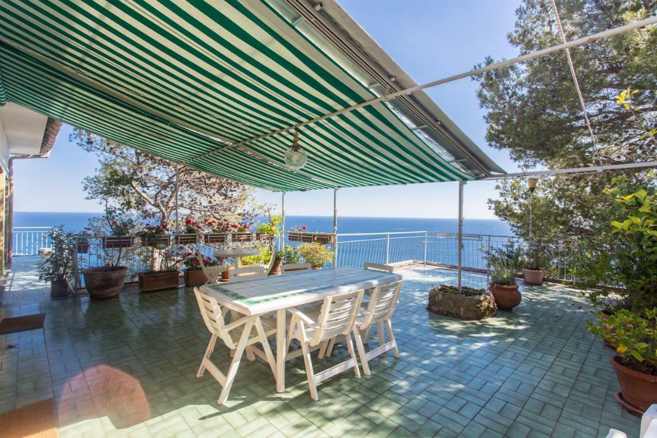 Apartamento Stunning View Relax Tra Mare E Cielo Villa Solari Exterior foto